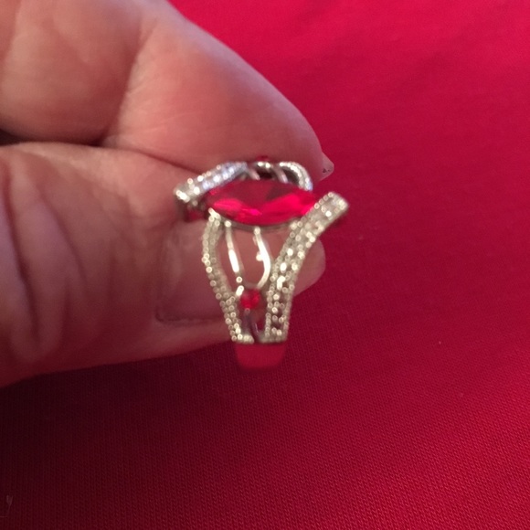 Gorgeous ruby - Picture 2 of 4